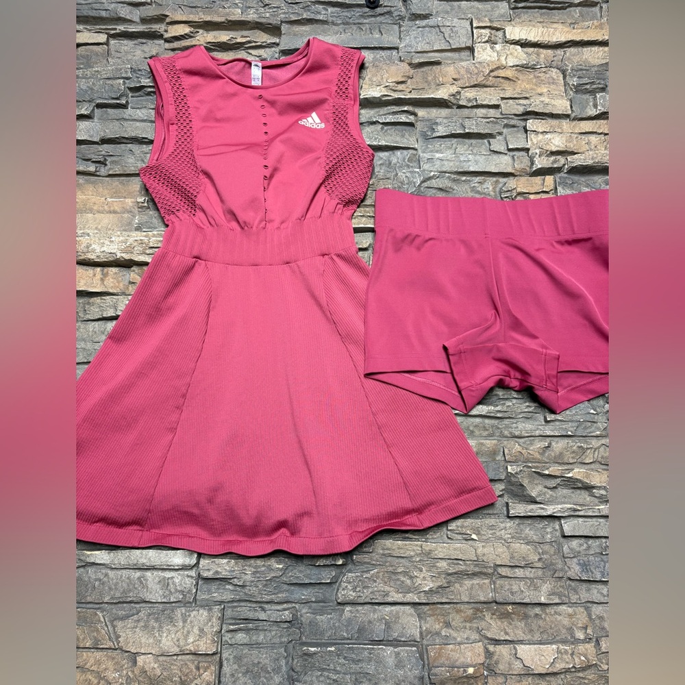 Adidas Primeknit Tennis Dress w/shorts  Wild Pink Golf Outdoors Pickleball Sz M